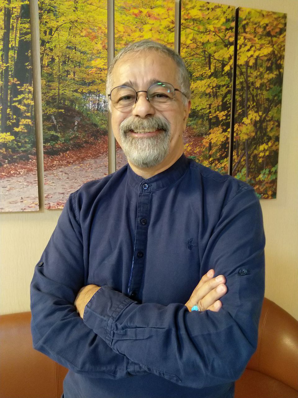 تصویر رسمی دکتر احد توکلی